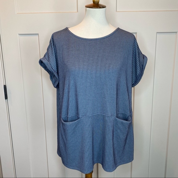 Doe & Rae Take my time striped top with pockets size large - Picture 5 of 9